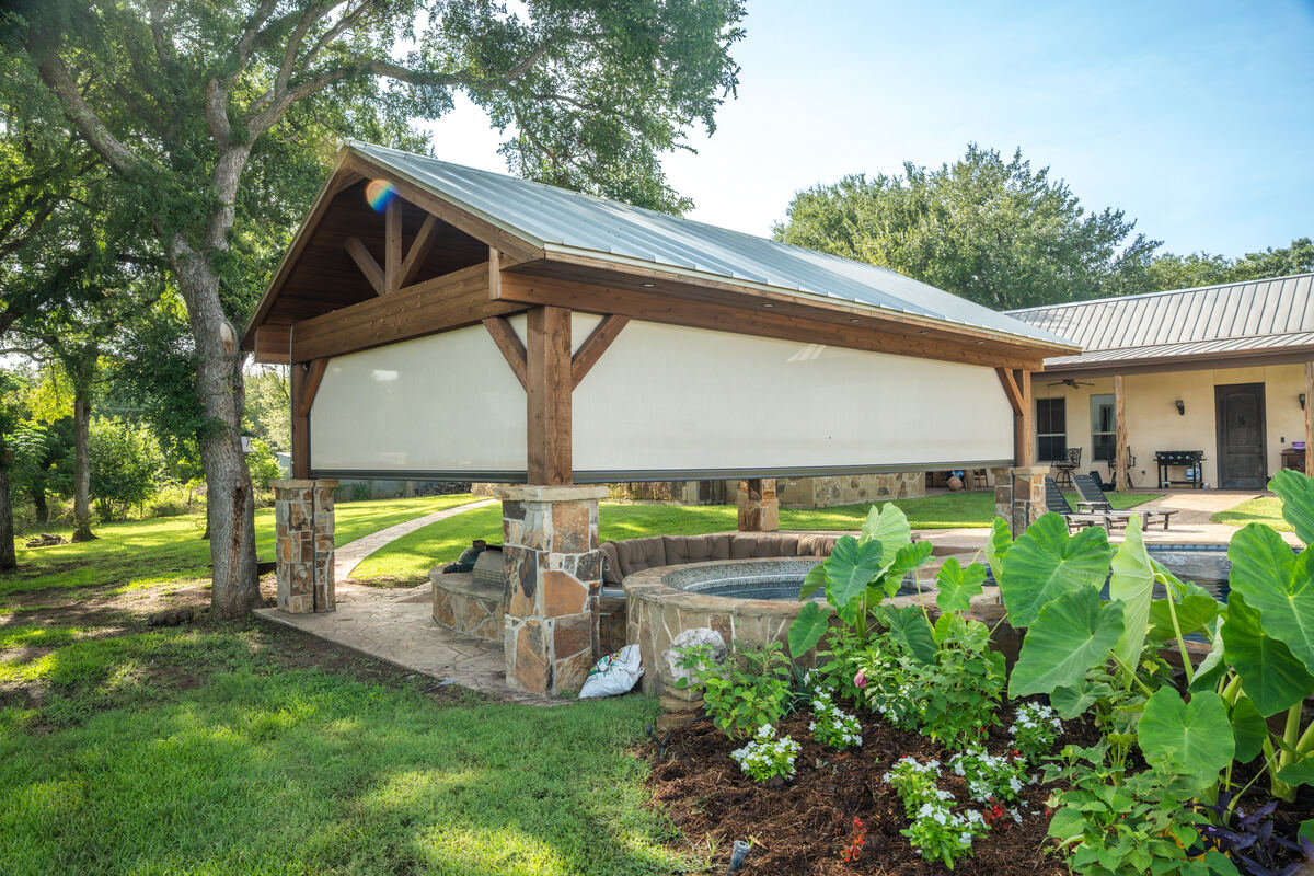 White Fabric Screens